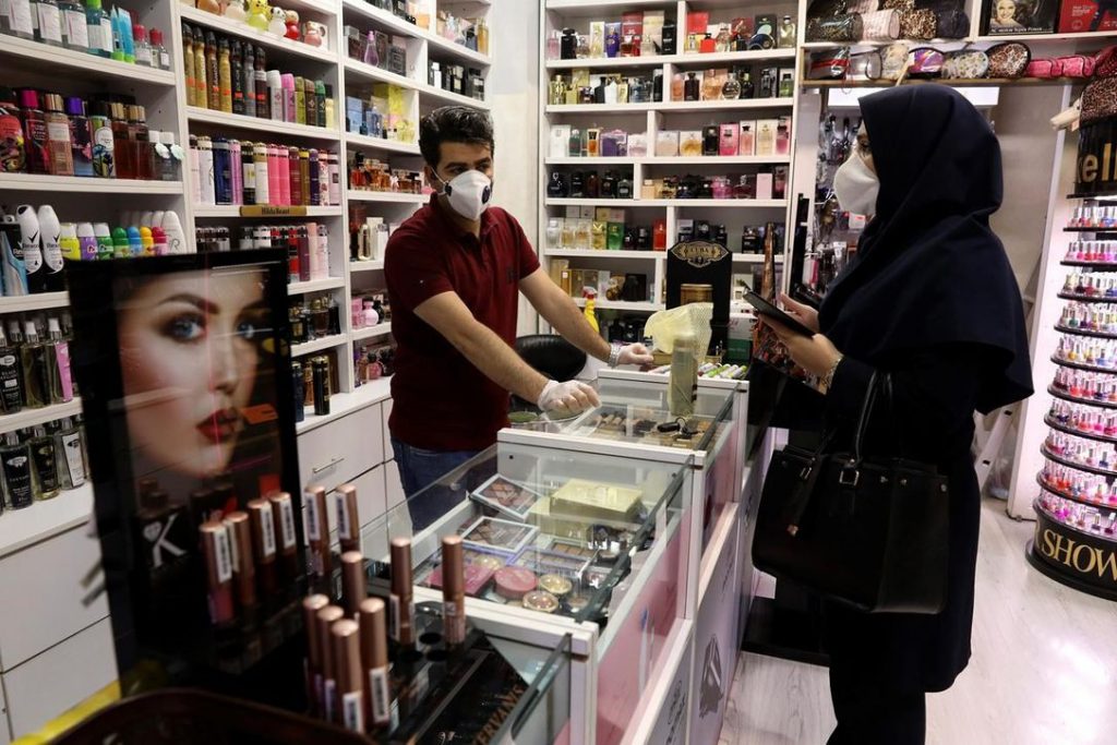 مراکز خرید لوازم آرایشی اصل در بازار بزرگ تهران